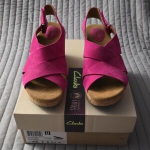 Clarks Women's Fuchsia Suede Sandals